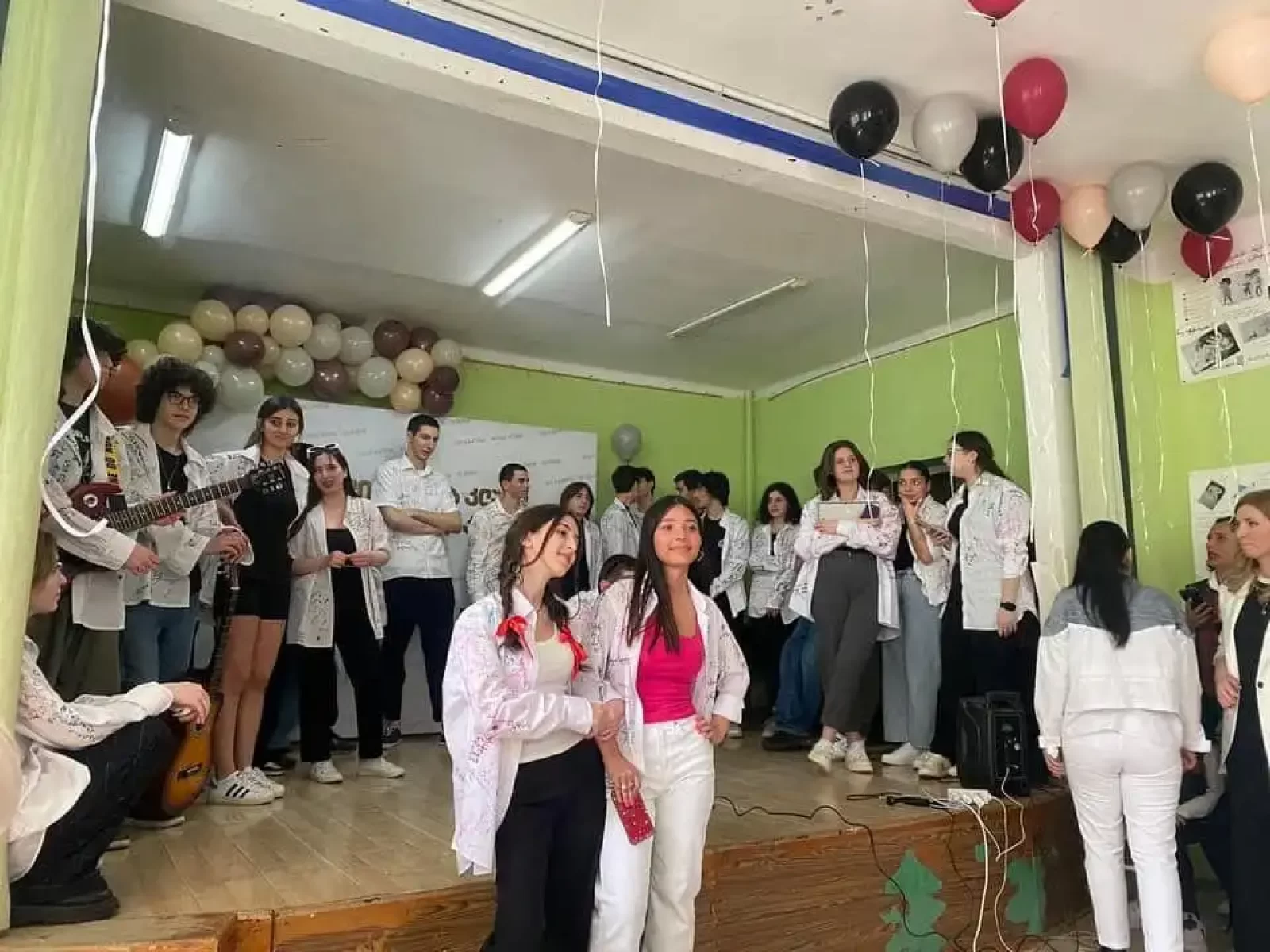 ჩვენი სკოლის წარმატებული კურსდამთავრებულები